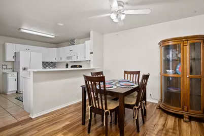 102 Sugar Creek Drive, Rockport, TX 78382 - Photo 9