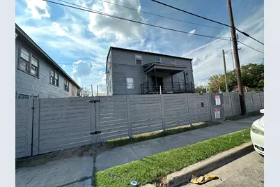 2419 Pannell Street #13, Houston, TX 77026 - Photo 3