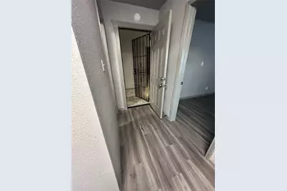 2419 Pannell Street #13, Houston, TX 77026 - Photo 33