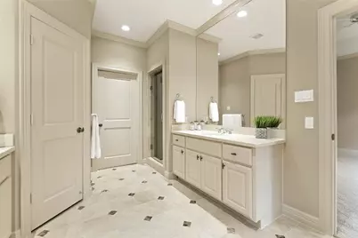 4 Waterway Court, The Woodlands, TX 77380 - Photo 21
