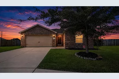 422 Hawks View Drive, La Marque, TX 77568 - Photo 1