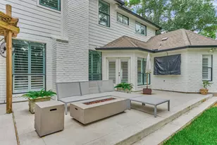 42 Golden Shadow Cir, The Woodlands, TX 77381 - Photo 37