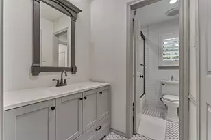 42 Golden Shadow Cir, The Woodlands, TX 77381 - Photo 33