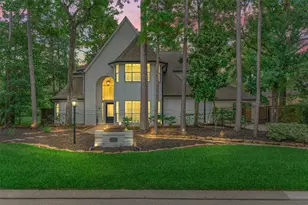 42 Golden Shadow Cir, The Woodlands, TX 77381 - Photo 3