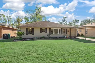 2023 Woodcrest Dr, Houston, TX 77018 - Photo 3