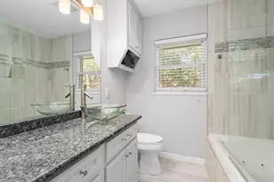 2023 Woodcrest Dr, Houston, TX 77018 - Photo 17