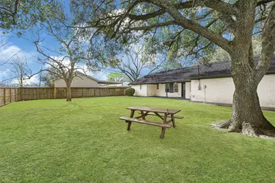 13003 Frank Lane, Stafford, TX 77477 - Photo 23