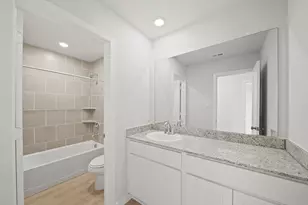 325 Bennett St, Angleton, TX 77515 - Photo 9