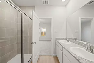 325 Bennett St, Angleton, TX 77515 - Photo 7