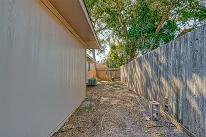 4302 Wildacres Drive, Houston, TX 77072 - Photo 41