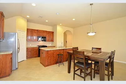 4422 Long Creek Drive, Fresno, TX 77545 - Photo 5