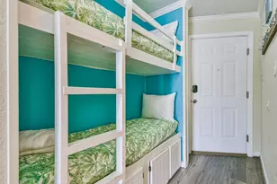 6102 Seawall Blvd, Galveston, TX 77551 - Photo 3