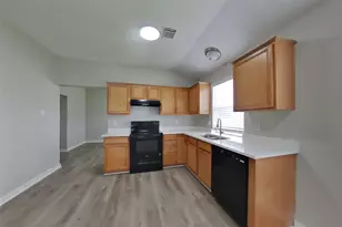 16507 Lazy Ridge Rd, Houston, TX 77053 - Photo 5