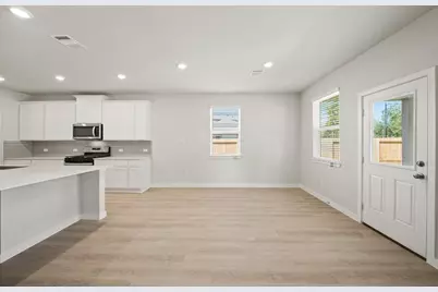 3605 Crawford Street, Bay City, TX 77414 - Photo 9