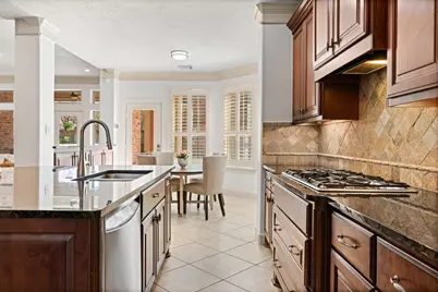 4521 Mayfair Street, Bellaire, TX 77401 - Photo 9