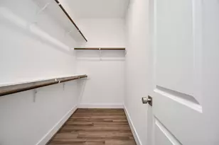 9018 Laverne Laurel Ln, Houston, TX 77080 - Photo 31
