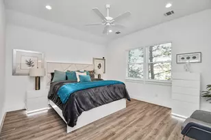 9018 Laverne Laurel Ln, Houston, TX 77080 - Photo 25