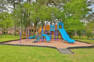 12944 Point Aquarius Blvd, Willis, TX 77318 - Photo 41