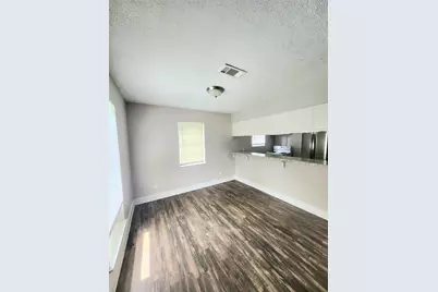 9110 Kentshire Drive #A B, Houston, TX 77078 - Photo 3