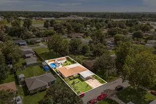 207 Chandler Dr, Baytown, TX 77521 - Photo 37