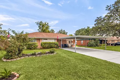 207 Chandler Drive, Baytown, TX 77521 - Photo 3