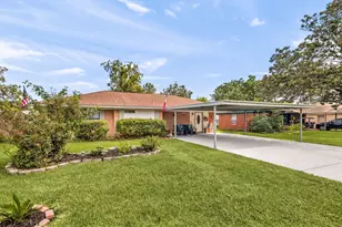 207 Chandler Dr, Baytown, TX 77521 - Photo 3