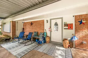 207 Chandler Dr, Baytown, TX 77521 - Photo 5