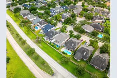 17326 Chestnut Bluff Dr, Houston, TX 77095 - Photo 39