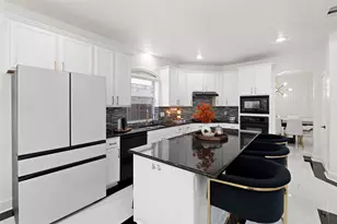 17326 Chestnut Bluff Dr, Houston, TX 77095 - Photo 7