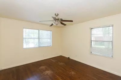 1737 S Park Drive, Alvin, TX 77511 - Photo 19