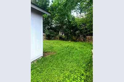 9608 Carson Creek Boulevard #B, Del Valle, TX 78617 - Photo 17