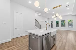 4744 Aftonshire Dr, Houston, TX 77027 - Photo 9