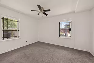 5739 Waterford Dr, Houston, TX 77033 - Photo 25