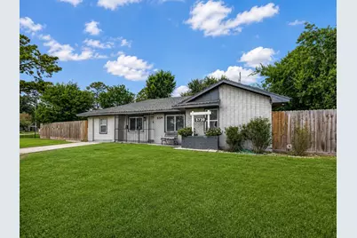 5739 Waterford Drive, Houston, TX 77033 - Photo 3