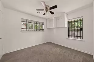 5739 Waterford Dr, Houston, TX 77033 - Photo 21
