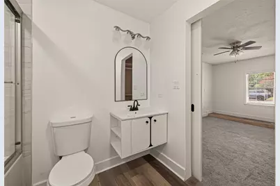 5739 Waterford Drive, Houston, TX 77033 - Photo 19
