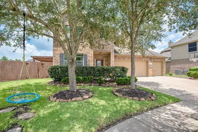2110 Stonehollow Court, Pearland, TX 77581 - Photo 3