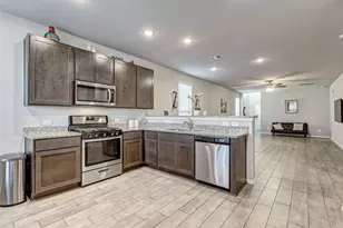 24715 Russet Bluff Trl, Houston, TX 77336 - Photo 5