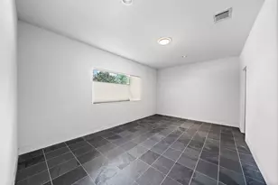 105 Willard St, Houston, TX 77006 - Photo 5