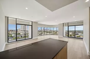 1701 Hermann Dr, Houston, TX 77004 - Photo 1