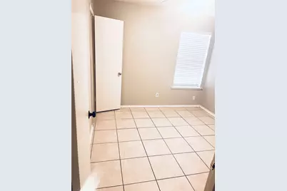 6010 Stirring Winds Lane, Houston, TX 77086 - Photo 9