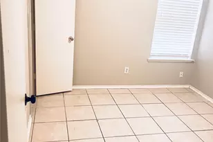 6010 Stirring Winds Ln, Houston, TX 77086 - Photo 9