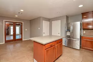 5411 Rio Dr, Baytown, TX 77521 - Photo 11