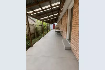 513 W Texas Street, Brazoria, TX 77422 - Photo 9