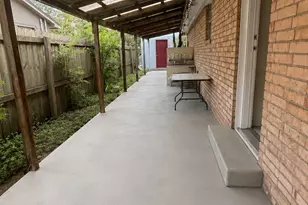 513 W Texas St, Brazoria, TX 77422 - Photo 9