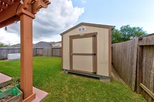 5227 Bay Ln, Bacliff, TX 77518 - Photo 31