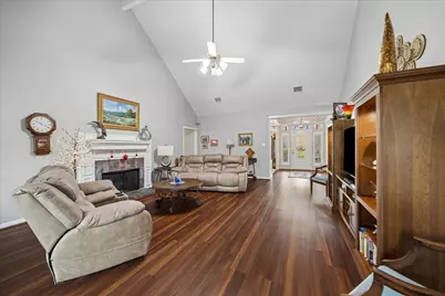 2102 Grand Mesa Drive, Kingwood, TX 77345 - Photo 9