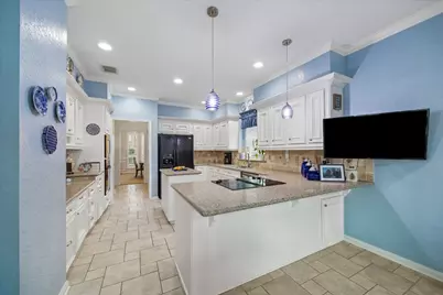 2102 Grand Mesa Drive, Kingwood, TX 77345 - Photo 11