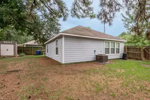 112 Bernice Dr, Huntsville, TX 77320 - Photo 35