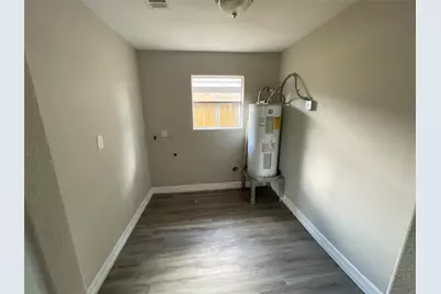 8127 Richland Drive, Houston, TX 77028 - Photo 5